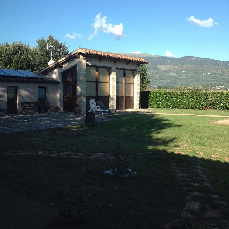 Maison d'hôtes Le Ghiande à Spello Extérieur photo
