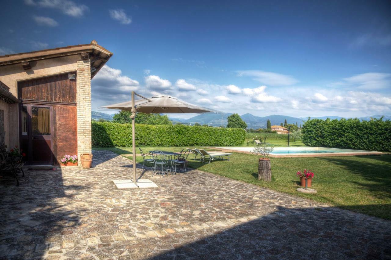 Maison d'hôtes Le Ghiande à Spello Extérieur photo